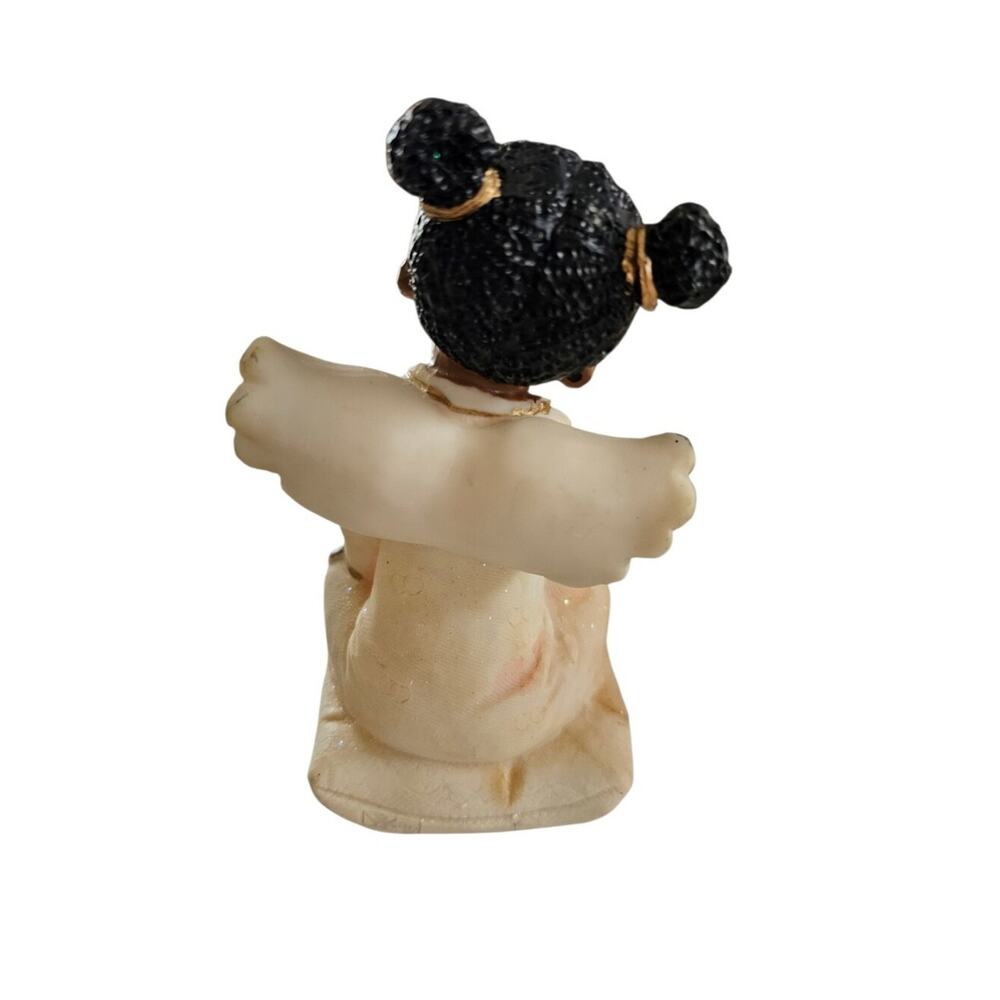 Vintage Set of 3 Cream and Gold Angel Figurines Up To 6 1/2" Tall - Picture 11 of 13
